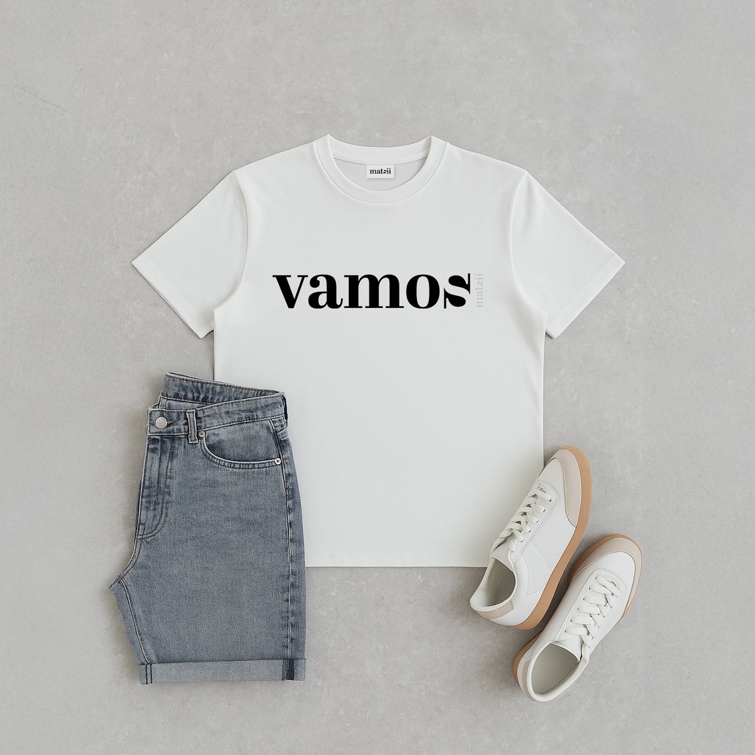 T-shirt - VAMOS White - Loose Fit